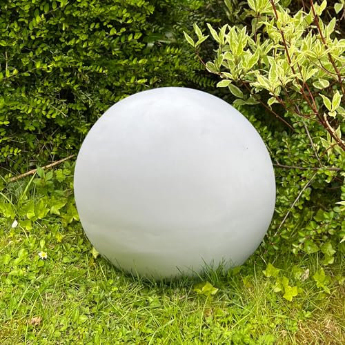 IDEALIST Garden Ornaments Outdoor 30cm Decorative Ball | Zen Garden | Swimming Pool | House Entrance | Patio | White Reinforced Stone Ball with Flat Base 7.7lbs
