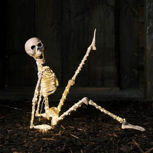 Lights4fun LED Skelett “Damien” – Batteriebetriebene Halloween Garten- & Außendeko mit 300 warmweißen LEDs – für Innen & geschützte Außenbereiche – 90 cm