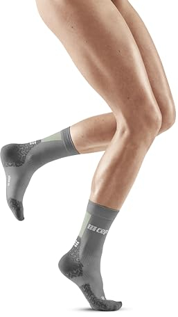 CEP - ULTRALIGHT Kompressionsstrümpfe Damen Mid Cut grau/lime, Gr. S, Laufsocken mit leichter Kompression, Stabilisierende anti Blasen Kniestrümpfe, Atmungsaktive Sportsocken