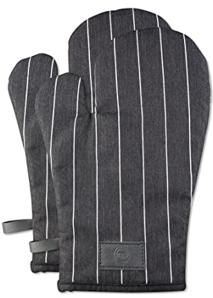 MasterChef Oven Mitts Heat Resistant, Pair of 2 Cooking Gloves, Cotton Oven Mittens, Kitchen Gloves With Vegan PU Leather Logo & Hanging Loop, Machine Washable, Black, One Size Fits All