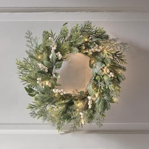 Lights4fun Beleuchteter Türkranz mit künstlichem Tannengrün & weißen Beeren | mit 50 warmweißen LEDs | batteriebetrieben & mit Timer | Weihnachten Winter | ø 50 cm | grün/weiß