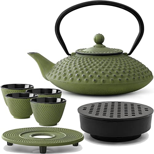 Bredemeijer Gusseisen Teekanne Set 1.25 Liter - flacher Asia Teekessel mit Edelstahl Tee-Filter Sieb-Einsatz für losen Tee & Untersatz & Teewärmer & 4 Teetassen (Becher)