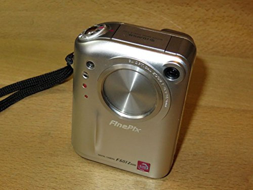Fotocamera digitale Fujifilm FinePix F F601 Zoom 3.1 MP - Argento metallizzato