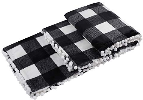 PiccoCasa Karierte Decke Tagesdecke Wohn- & Kuscheldecke 130x150cm Wolldecke Große Decke mit Pompons als Sofadecke/Couchdecke Schwarz&Weiß