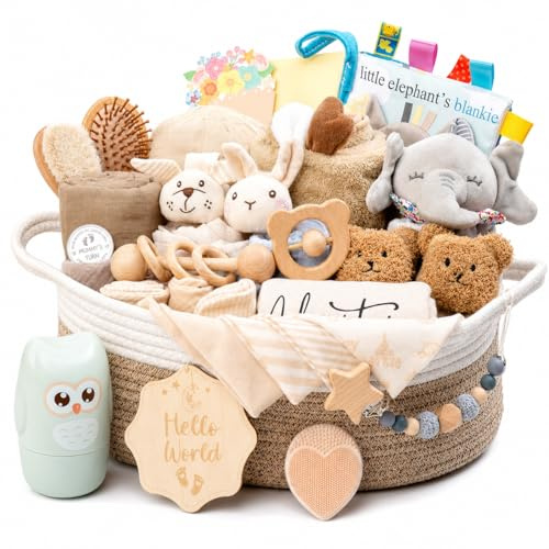 Baby Geschenk 30-teilig, Geschenkkorb zur Geburt für Neugeborene,Khaki | 30-teiliges Baby Geschenkset mit Kapuzenbadetuch, Kuscheltier, Rassel, Kamm und Grußkarte im großen Geschenkkorb.