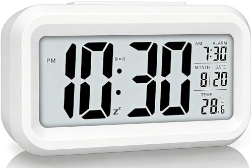 Lesipee Reloj despertador digital para dormitorio, reloj de escritorio que funciona con pilas, reloj digital con luz nocturna inteligente, pantalla de 12/24 horas, función de repetición para personas
