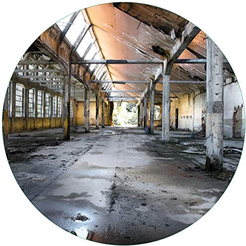 Wallario Glasbild rund Alte Industriehalle leerstehend und einsam - Rund, 50 cm Durchmesser Wandbild Glas in Premium-Qualität: Brillante Farben, freischwebende Optik
