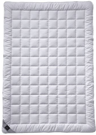 Billerbeck Bettdecke Classic Clean – 135 x 200 cm – leichte Sommerdecke – atmungsaktive Decke für den Sommer