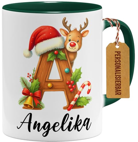 OM3® Personalisierte Weihnachtstasse mit Rentier und Buchstabe - Individuelle Kaffee-Tasse mit eigenem Namen - Keramik Becher - 325ml - Beidseitig Bedruckt - Grün