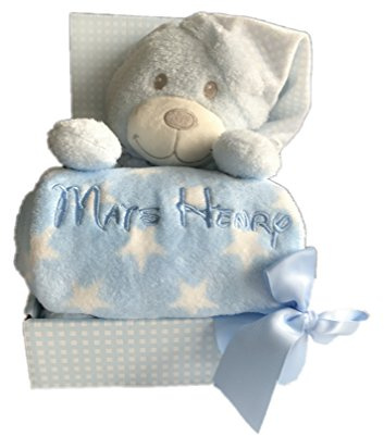 Manta para bebé con nombre y fecha de nacimiento bordado, incluye peluche de peluche, regalo de bautizo, nacimiento/certificación CE (azul claro – TEDDY con gorro para dormir)