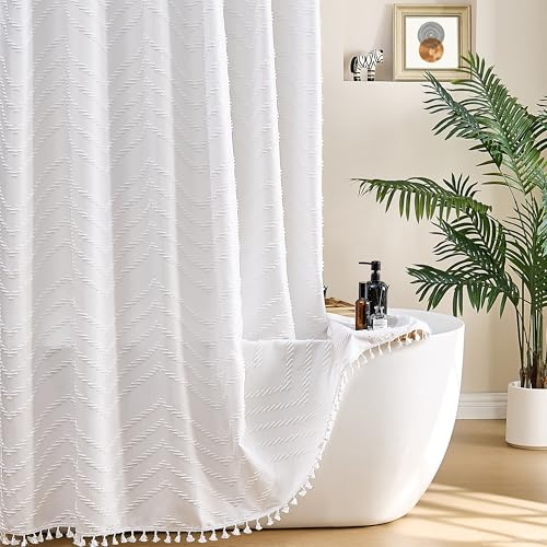 Bohemiskt duschdraperi med vit tofs, vävt tyg, 183 x 183 cm, modern, lantlig, texturerad, tuftad, Chevron, randig, minimalistisk, badrum, sött duschdraperi, vit