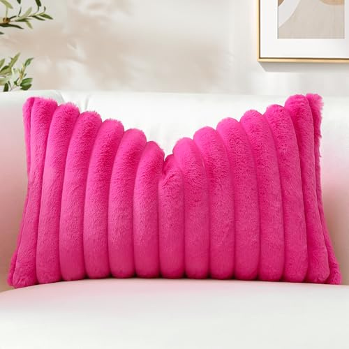 Sungeek 1 Stück Plüsch Samt Kissenbezug, Kunstpelz Weich Kissenbezüge Sofakissen Dekokissen Deko Zierkissenbezüge Flauschig Kissenhülle für Schlafzimmer Wohnzimmer (40x60cm, Heiß Rosa)