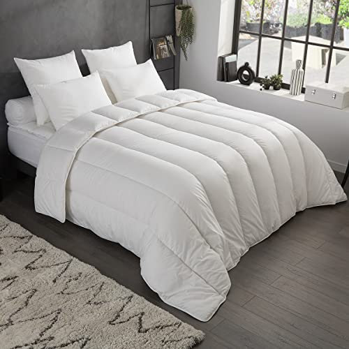 DODO I Couette Tempérée Micro Respirante 200x200 I pour Lit 2 Personnes I Douceur & Confort I Fibre Recyclée I Fabriqué en France I Lavable en Machine