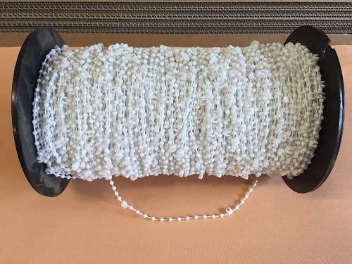 Jellinghaus Sonnenschutz Lamellen Abstandskette/Clips mit Kette/Verbindungskette für 127 mm Vertikaljalousie - Lamellen Vorhang weiß aus Kunststoff (60 Clips)