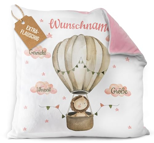 PR Print Royal Flauschiges Kissen zur Geburt personalisiert - Löwe im Heißluftballon - Geschenk zur Geburt mit Name und Geburtsdaten | 40 x 40 cm, Rückseite Rosa Flauschig