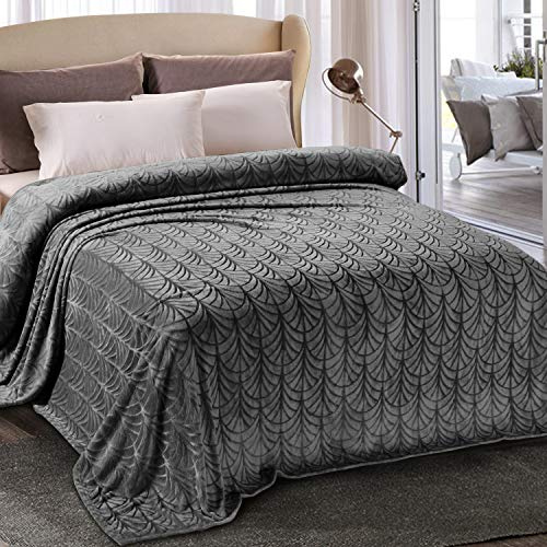 Whale Flotilla Flannel Fleece Double Size Blanket for Bed, 150x200 CM