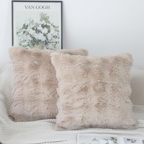 NIULAA Beige Cushion Covers 45 x 45 Soft Fluffy Faux Fur Cushion Cover Set of 2 Thick Plush Luxury Decorative Pillows 18x18 Modern Moroccan Style Covers Bedroom Sofa Pillow Shell