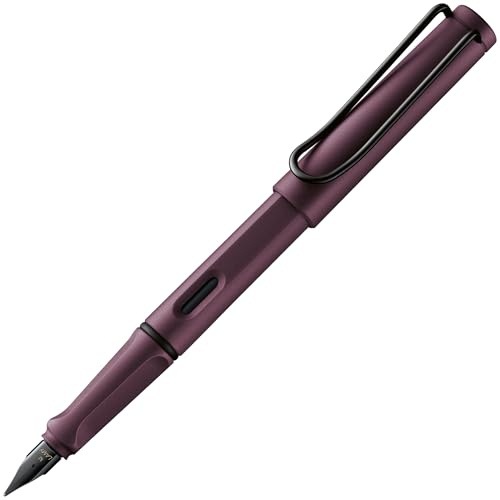 Lamy safari scarlet Füller mit polierter Stahlfeder in Strichbreite M | Lamy Füller mit ergonomischem Griff - robuster ASA-Kunststoff - inkl. Tintenpatrone LAMY T 10 blau - Rechtshänder