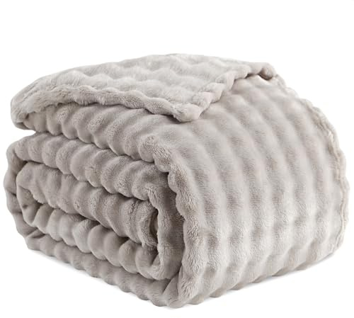 RUIKASI Bubble Decke Kuscheldecke Flauschig Beige - 150x200cm Sofadecke & Couchdecke aus Plüsch, Warme Fleece für Wohnzimmer Deko Blanket, Dicke Wohndecke