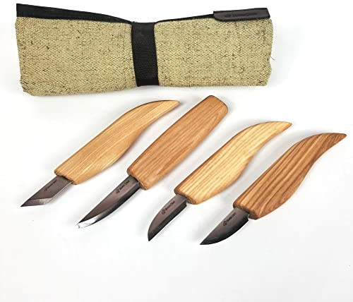 Set di 4 coltelli da intaglio con custodia Beaver Craft