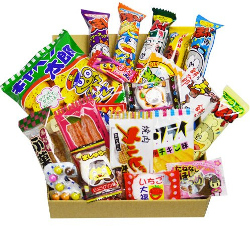 Boîte à doigts japonais Dagashi 20pcs Umaibo snack Gumi Pomme de terre à la crème Kitty chocolat avec AKIBA KING Autocollant