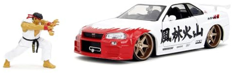 Jada Toys Street Fighter figur Ryu med modellbil 2002 Nissan Skyline GT-R – set med figur (6 cm) och leksaksbil (19 cm) för fans och barn från 8 år