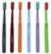 Betadent 1 SPAZZOLINO MEDIUM. Setole medie con punte arrotondate per un'azione antiplacca delicata, ma efficace. Un pezzo, colori assortiti.