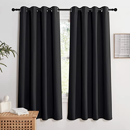 KGORGE Mörkläggningsgardiner med öljetter, svarta, korta fönstergardiner, 175 x 140 cm (H x B), 2-pack, termogardiner, ljustäta gardiner för sovrum, ogenomskinliga, värmeisolerande vardagsrumsgardiner