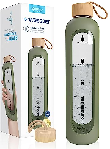 Wessper Borraccia in vetro da 1 litro, borraccia motivazionale con scala di idratazione, borraccia in vetro borosilicato con custodia in silicone, materiale sicuro senza BPA - Oliva