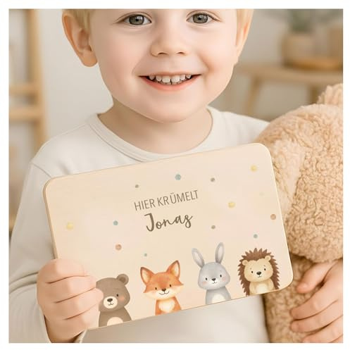 Little-Deco Individuelles Frühstücksbrettchen für Kinder, Hier Krümelt Brettchen mit Namen, Personalisiertes Holzbrett, Taufgeschenk & Babygeschenk, Waldtiere XFL1048