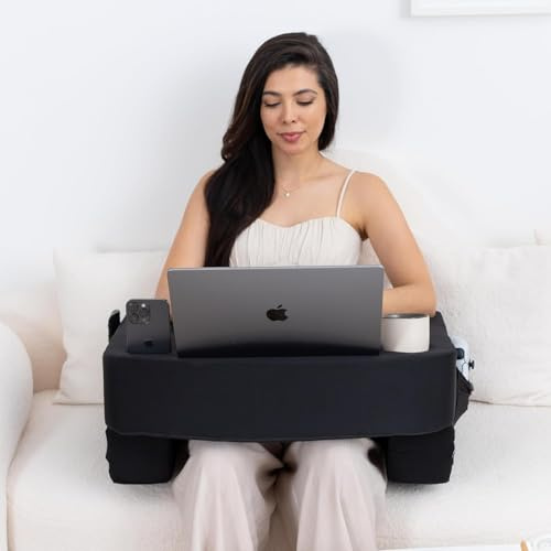 TabCouchCaddy Lesekissen für Gaming - Extra großer Schoßschreibtisch & Armlehne mit Tasse & Telefonhalter, verstellbare Höhen, Laptop-Unterstützung, große Taschen - bequem für Arbeit, Gaming & Häkeln
