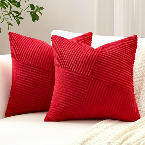 Sungeek Lot de 2 Housse de Coussin 45x45 cm en Velours Côtelé, Housse Coussins Patchwork à Rayures Pinwheel Doux Taies d'oreiller Décoratives pour Lit Canapé Chambre Salon, Rouge