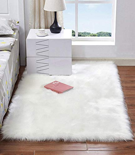 HARESLE Flauschiger 60x90cm Teppich Weiß Teppiche für Schlafzimmer | 6cm langflor, Hochflor, Kunstfell, Rutschfest Kunstwildleder, Waschbarer, für Wohnzimmer, Kinderzimmer, Babyzimmer