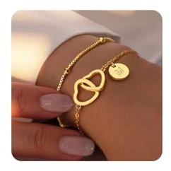 TINGN Weihnachtsgeschenke für Teenager Mädchen - Herz Armband Damen Gold, 14K Gold Vergoldete Layered Armband mit Buchstaben M Armkette Damen Herz Buchstaben Armbänder Mädchen Personalisierte Schmuck
