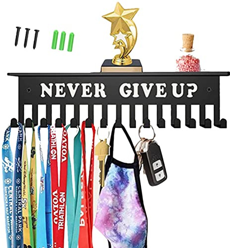 Nupaque Medaillenhalter Sportmedaillenhalter, Medaillenhalter Sportmedaillenaufhänger, Never Give Up Medaillenaufhänger Mit Regal, Für Awards Ribbon Cheer, Gymnastik, Fußball, Softball-Halter-Display