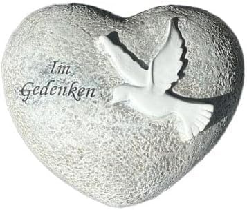 Gedenkherz aus Polyresin - Grabschmuck Herz mit Taube - 12x10 cm, Grau | Wetterfestes Trauerherz in Steinoptik mit Spruch Im Gedenken, ideal für Urnengrab, Grabstein und Friedhof Dekoration