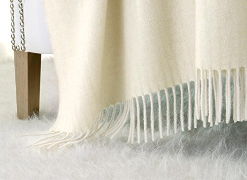 Wohnen & Accessoires GmbH & Co. KG Kaschmirplaid, Wolldecke Riviera aus Kaschmir-Merino in vielen Farben 130x190cm (wollweiß)