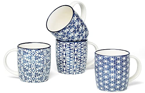 MACHUMA Kaffeetassen mit blauen und weißen geometrischen Mustern, 340 ml, Keramik-Teetassen-Set, Geschenk für Freunde, 4 Stück