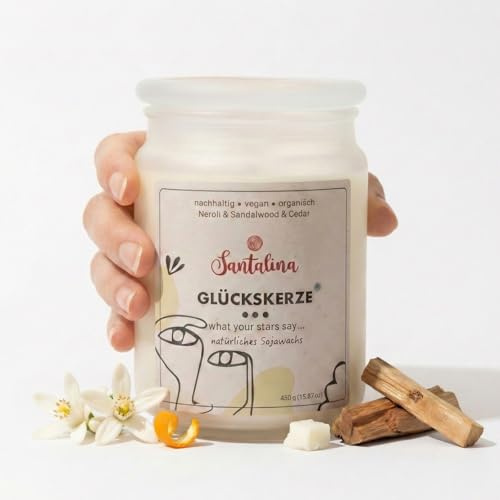 Santalina Duftkerze Sandelholz, Zeder & Neroli – Glückskerze mit versteckter Botschaft im Wachs | Hochwertiger Holzduft, Holzdocht, ca. 50 Std. Brenndauer | Geschenk für Männer & Frauen