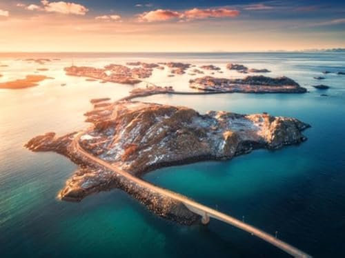 Holz-Bild 40 x 30 cm: Luftaufnahme der Brücke über das Meer und die Berge auf den Lofoten, Norwegen. Henningsvaer bei Sonnenuntergang im Winter. (115451331)