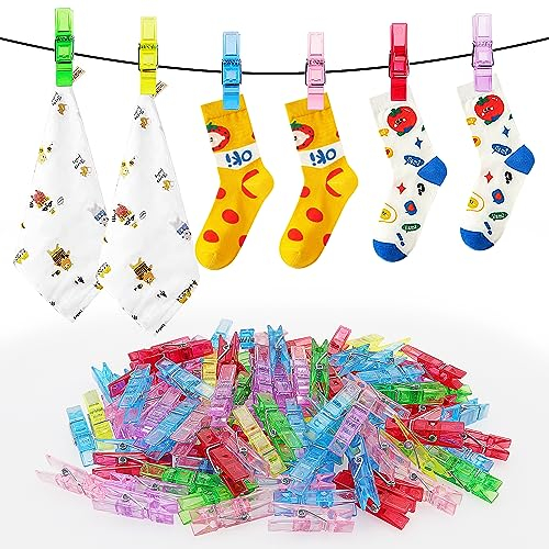 VooGenzek 110 Stück Mini Transparent Clips, Mini Kunststoff Hängen Federclips, Kleine Wäscheklammern Transparent, Plastik Fotoklammern, für Bastelprojekte Fotos zum Aufhängen (Farbige)