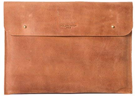 HOLZRICHTER Berlin - Laptop Sleeve 13″ (No 3-3), Leder Schutz-Hülle für MacBook Air & Pro, Ultrabook, Laptop Bag 26x36x1,5cm, Echtleder Laptop Case, Camel-Braun