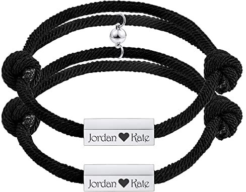MeMeDIY Personalisierte Magnetarmbänder für Paare mit Initiale/Gravur Textarmband für Damen Herren Verstellbare Nylon-Freundschaftsarmbänder (Silberfarbenes Rechteck)