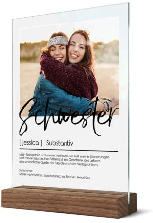 CHRISCK design Acrylglasbild Definition mit Fotodruck und Name - Persönliches Geschenk für Schwester - Foto Bild personalisiert für Schwestern - Schwesterngeschenk Geschwister Sisters