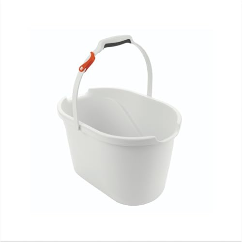 OXO Good Grips Angled Measuring Bucket
