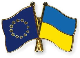 Yantec Freundschaftspin Europa - Ukraine Pin Anstecknadel Doppelflaggenpin