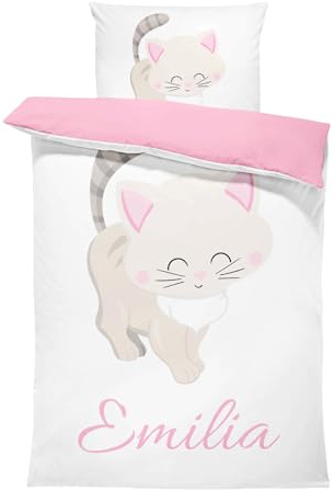 Pictogogo Personalisierte Kinderbettwäsche Set mit Katzen - Baby Bettwäsche Mit Namen - Wählbare Unterfarbe - Babybett Komplett Set - 1 Bettbezug & 1 Kissenbezug (100 x 135 cm, Weiß)