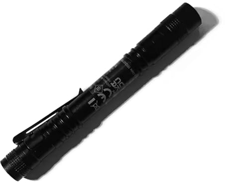 Lepro UV Taschenlampe, 365nm UV Lampe mit Clip, Batteriebetrieben Schwarzlicht Taschenlampe, Vielseitig & Tragbar Bernstein Lampe für Lecksuche, Haustierurin und Falschgeld-Erkennung