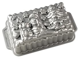 Nordic Ware Winter Wonderland Kastenform Weihnachten Gugelhupfform Aluguss Gugelhupfform mit Weihnachtsmann-Muster Kuchenform Made in USA Farbe:Silber