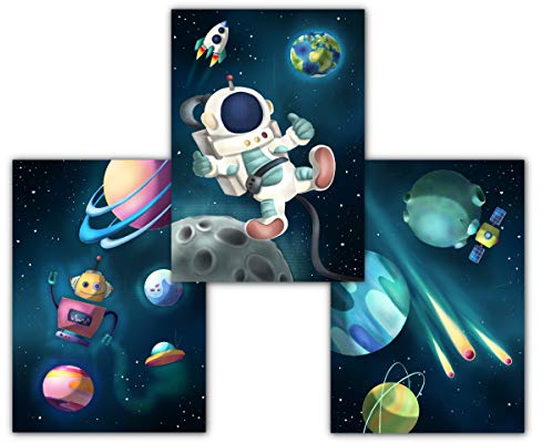 Weltall Kinderzimmer Bilder mit Astronaut, Rakete, Planeten und Sternen – Deko A4 Wandbilder für Jungen und Mädchen, 3er Set Weltraum Poster ohne Rahmen, Kinderbilder Universum (Set A)